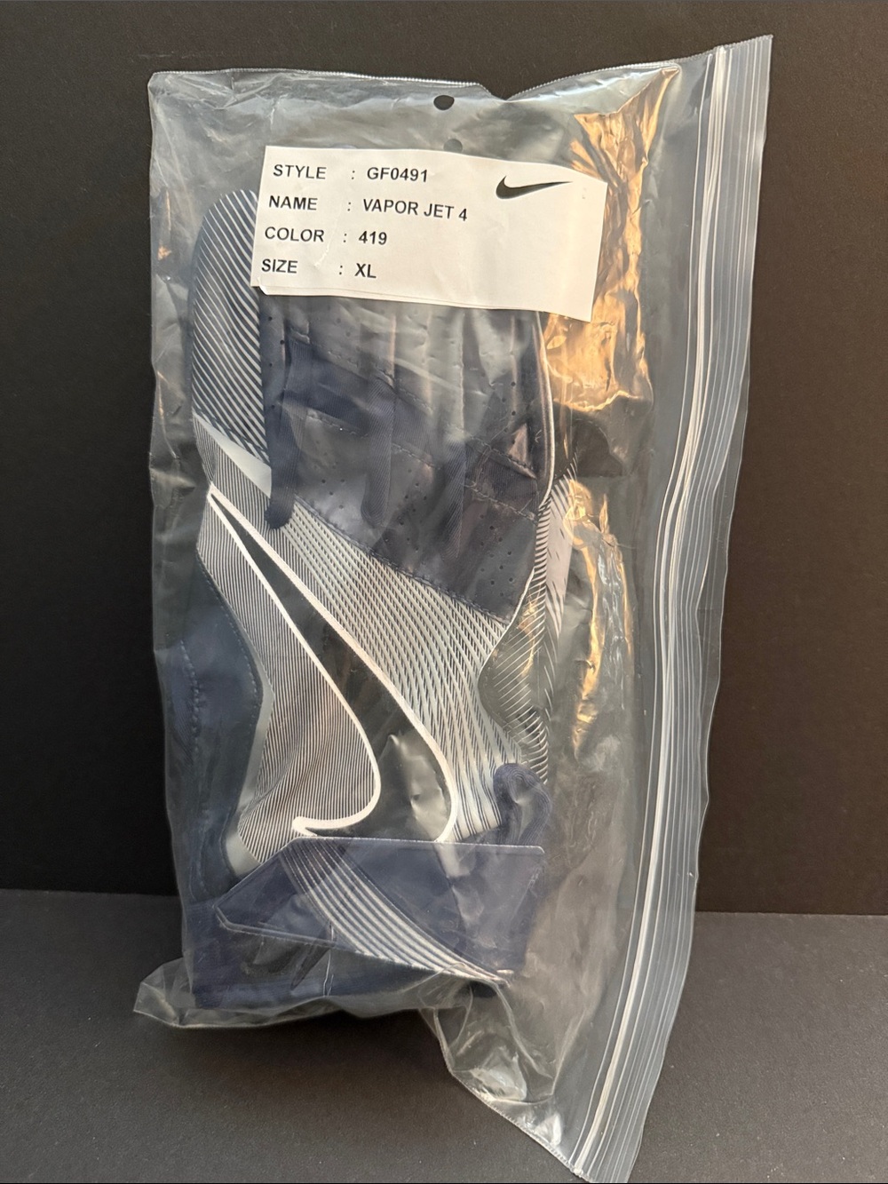 Nike - Navy, Black and White Vapor Jet 4 Football Gloves